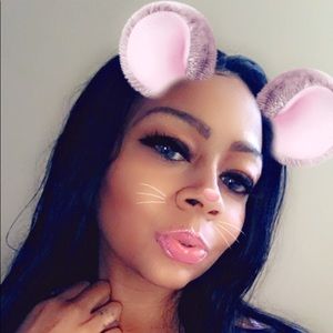 Meet your Posher, Valerie